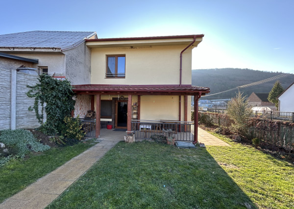 Na predaj moderný rodinný dom v Bzinciach pod Javorinou