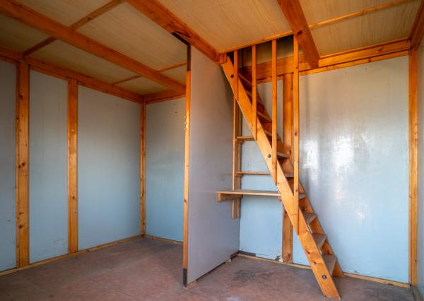 Na predaj rekreačná chatka so súkromným pozemkom v Beckove.