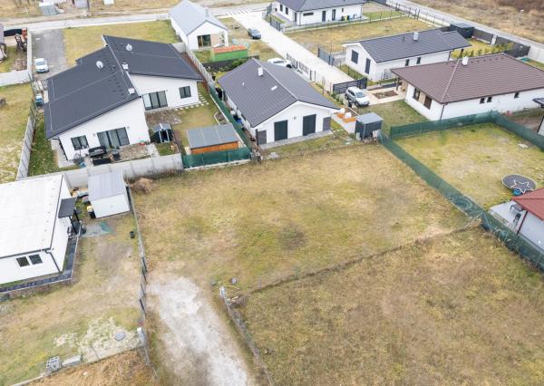 Na predaj pozemok vhodný na výstavbu rodinnému domu v Zohore