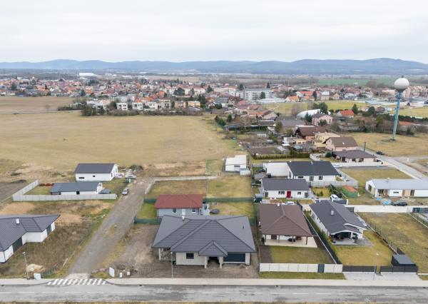 Na predaj pozemok vhodný na výstavbu rodinnému domu v Zohore