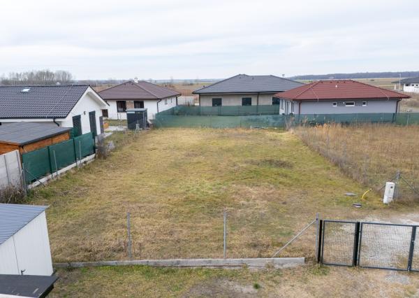 Na predaj pozemok vhodný na výstavbu rodinnému domu v Zohore