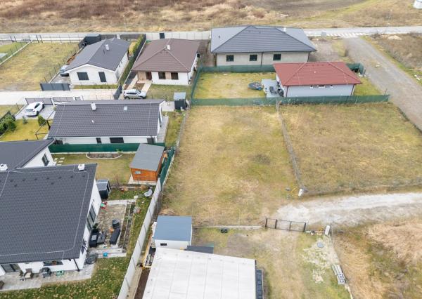 Na predaj pozemok vhodný na výstavbu rodinnému domu v Zohore