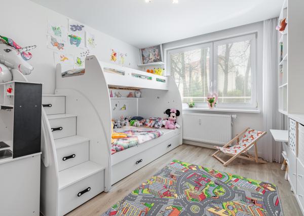 Na predaj 4-izbový byt s bytovou jednotkou v Bernolákove