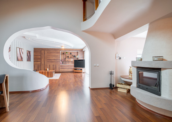 Na predaj dvojgeneračný rodinný dom s jedinečným interiérom v Lozorne