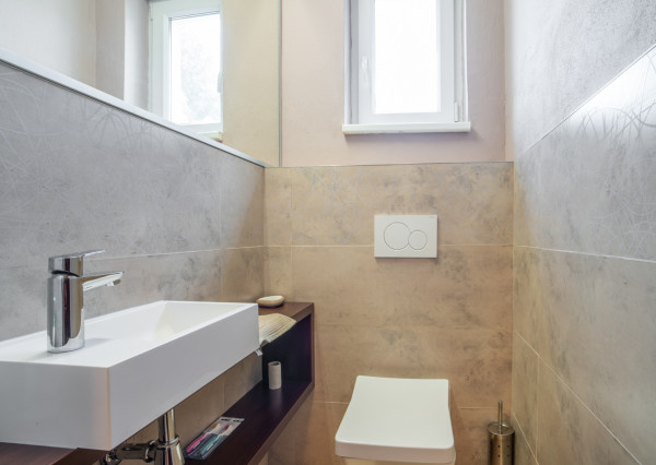 Na predaj dvojgeneračný rodinný dom s jedinečným interiérom v Lozorne