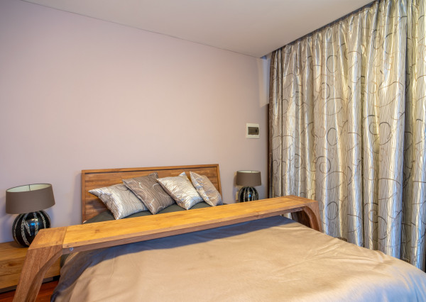 Na predaj dvojgeneračný rodinný dom s jedinečným interiérom v Lozorne