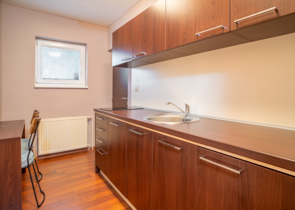 Na predaj dvojgeneračný rodinný dom s jedinečným interiérom v Lozorne