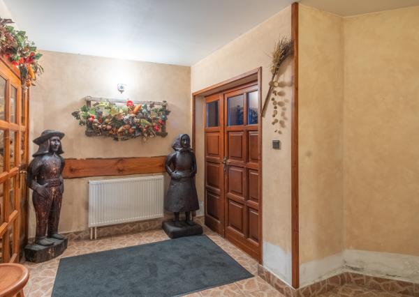 Na predaj jedinečná Zbojnícka koliba s bohatou históriou v Starej Lesnej