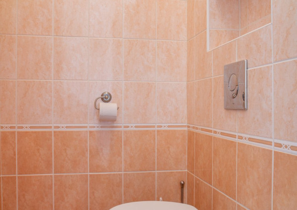 Na predaj priestranný 2,5-izbový byt v historickej budove Starého Mesta