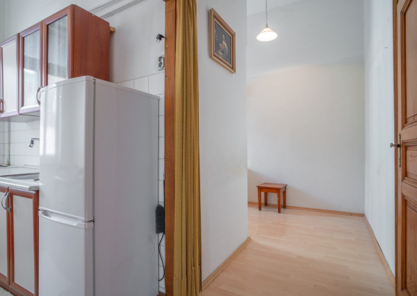 Na predaj priestranný 2,5-izbový byt v historickej budove Starého Mesta