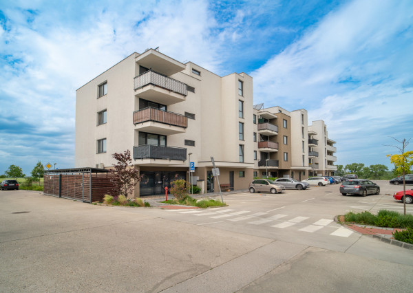 Na predaj kryté parkovacie státie kúsok od centra Stupavy