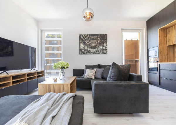 Na prenájom nadštandardne zariadený 2-izbový byt v novostavbe Slnečnice