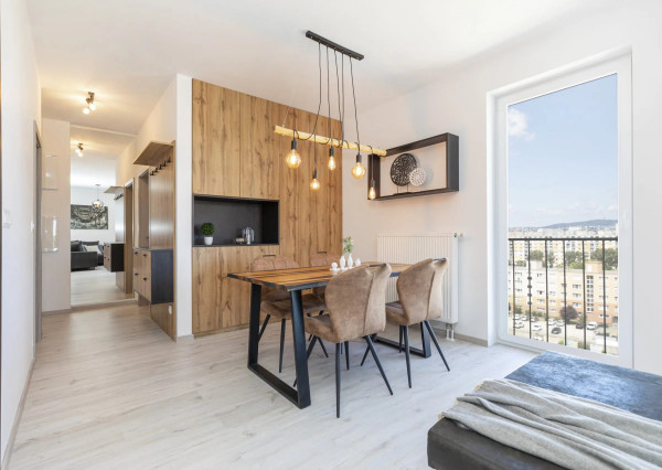 Na prenájom nadštandardne zariadený 2-izbový byt v novostavbe Slnečnice