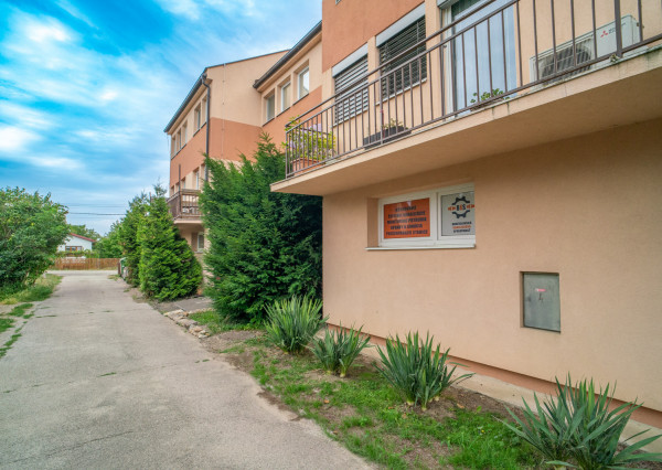 Na predaj 3-izbový byt v pokojnej lokalite Mostu pri Bratislave