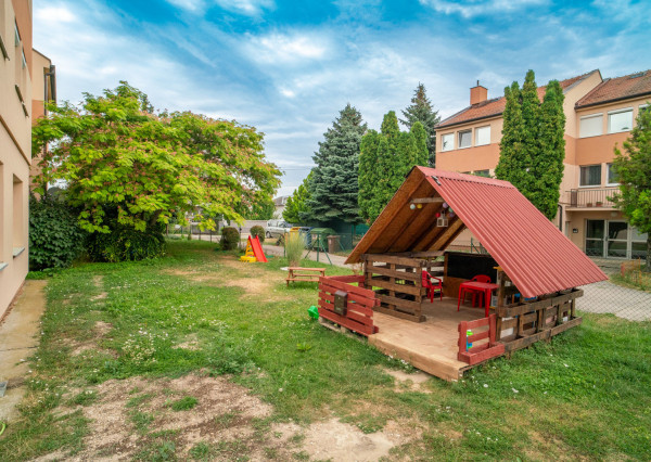 Na predaj 3-izbový byt v pokojnej lokalite Mostu pri Bratislave