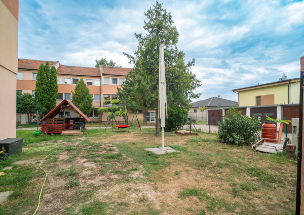 Na predaj 3-izbový byt v pokojnej lokalite Mostu pri Bratislave