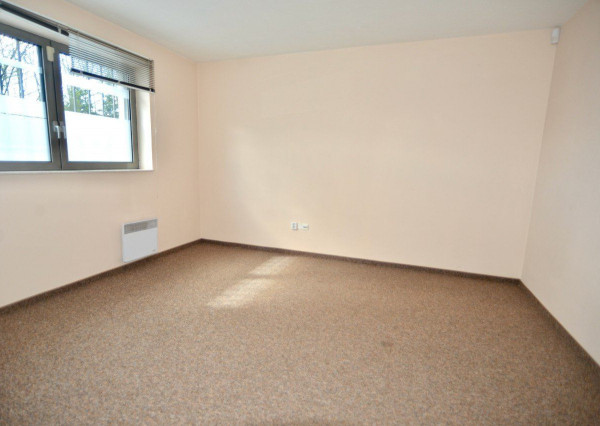 Na prenájom administratívne priestory s parkovacím státím v Lamači