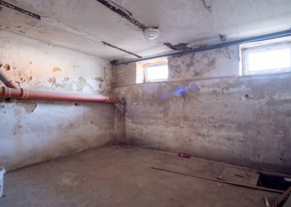 Na predaj komerčná budova v centre mesta Spišská Stará Ves so skvelým investičným potenciálom