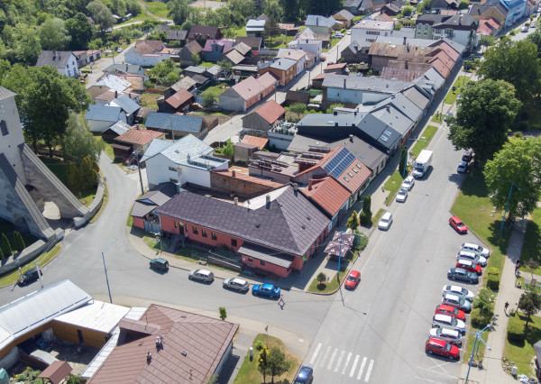 Na predaj komerčná budova v centre mesta Spišská Stará Ves so skvelým investičným potenciálom