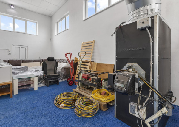 Na predaj investičná priemyselná hala v obci Trnávka