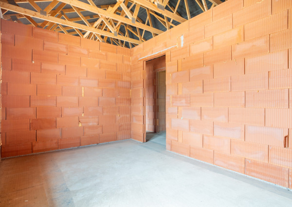 Na predaj nadštandardná 5-izbová novostavba rodinného domu v pokojnej časti Nových Zámkov