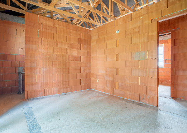 Na predaj nadštandardná 5-izbová novostavba rodinného domu v pokojnej časti Nových Zámkov