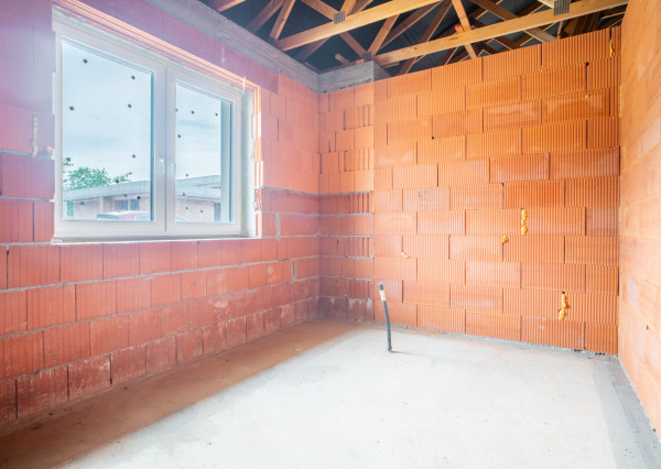 Na predaj nadštandardná 5-izbová novostavba rodinného domu v pokojnej časti Nových Zámkov