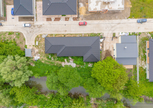 Na predaj nadštandardná 5-izbová novostavba rodinného domu v pokojnej časti Nových Zámkov