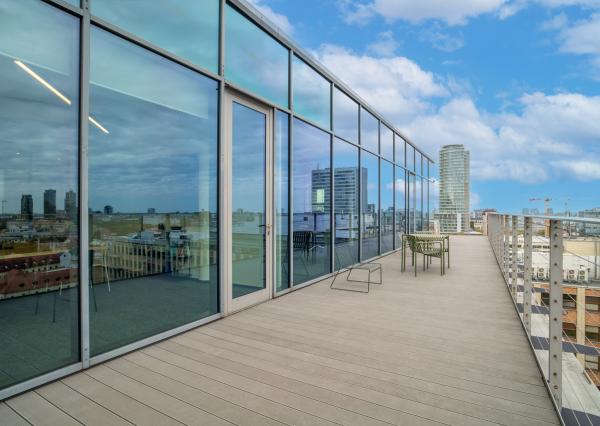 Na prenájom kompletne zariadené kancelárske priestory v Park One v Bratislave