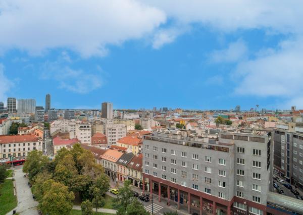 Na prenájom kompletne zariadené kancelárske priestory v Park One v Bratislave