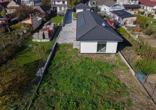 Na predaj jedinečný 4-izbový rodinný dom s terasou v Hrnčiarovciach nad Parnou