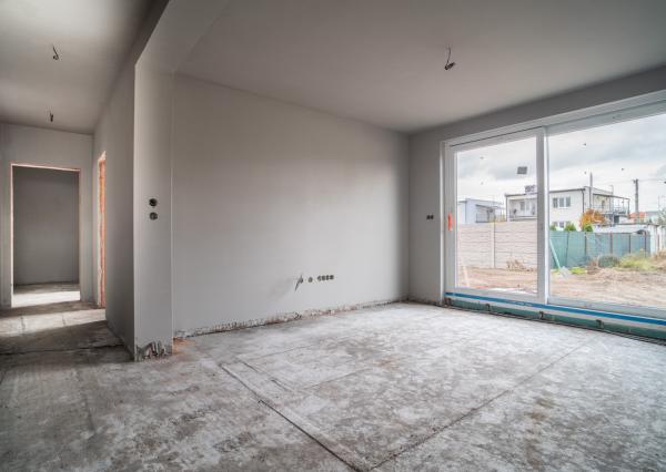 Na predaj nadštandardný 3-izbový byt s vlastnou záhradou v Kráľovej pri Senci