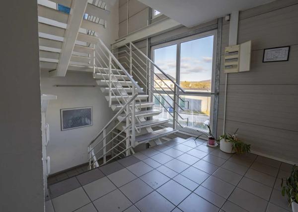 REZERVOVANÉ: Na prenájom administratívny priestor o výmere 39 m2 v Stupave – 103