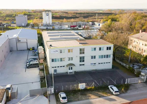 REZERVOVANÉ: Na prenájom administratívny priestor o výmere 39 m2 v Stupave – 103