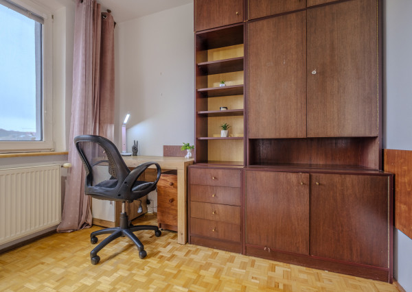 REZERVOVANÉ: Na predaj slnečný 4-izbový byt na Námestí Kráľovnej pokoja v Prešove