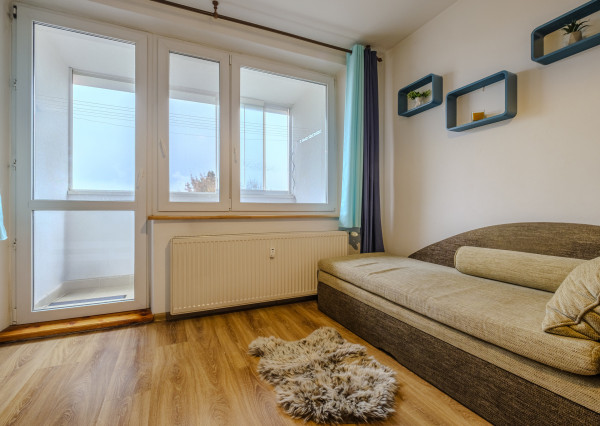 REZERVOVANÉ: Na predaj slnečný 4-izbový byt na Námestí Kráľovnej pokoja v Prešove