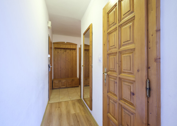 REZERVOVANÉ: Na predaj slnečný 4-izbový byt na Námestí Kráľovnej pokoja v Prešove