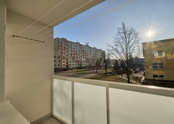 Na predaj 4-izbový byt s loggiou v centre mesta Snina