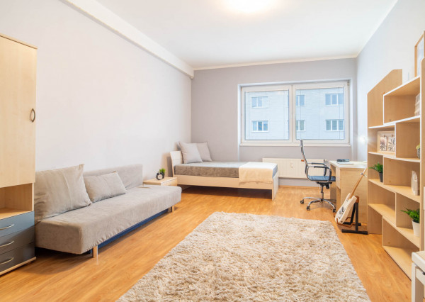 Na predaj kompletne zariadený 3-izbový byt v Trenčíne