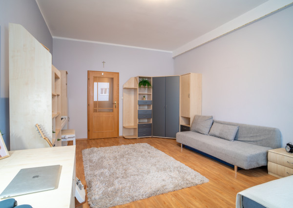 Na predaj kompletne zariadený 3-izbový byt v Trenčíne