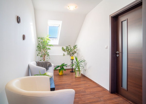 REZERVOVANÉ - Na predaj klimatizovaný 4-izbový rodinný dom s garážou a možnosťou prerobenia na 5-izbový v Senci