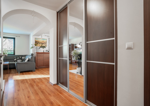 REZERVOVANÉ - Na predaj klimatizovaný 4-izbový rodinný dom s garážou a možnosťou prerobenia na 5-izbový v Senci