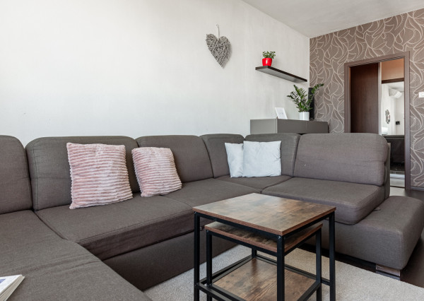 REZERVOVANÉ: Na predaj zrekonštruovaný 3-izbový byt vo vyhľadávanej časti Podunajských Biskupíc