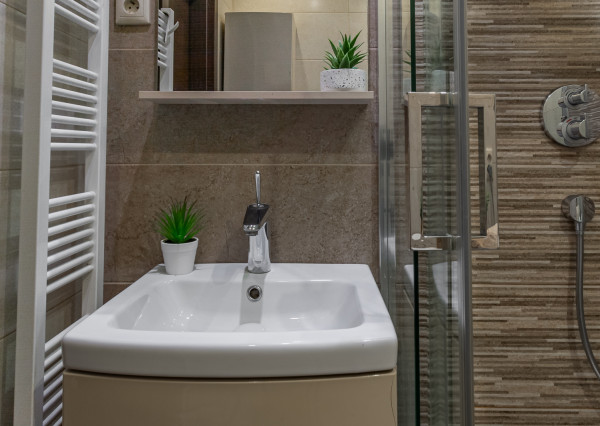 REZERVOVANÉ: Na predaj zrekonštruovaný 3-izbový byt vo vyhľadávanej časti Podunajských Biskupíc