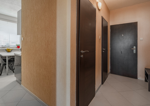 REZERVOVANÉ: Na predaj zrekonštruovaný 3-izbový byt vo vyhľadávanej časti Podunajských Biskupíc