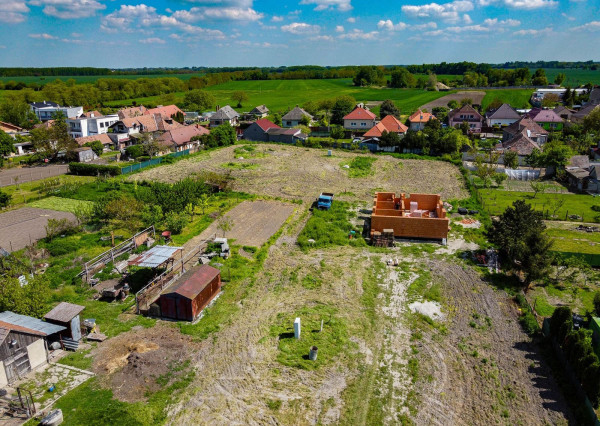 Na predaj 4-izbový dvojdom v obci Jelka, Čerešňová alej