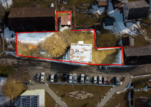 Na predaj veľký 5 – izbový rodinný dom v obci Marhaň