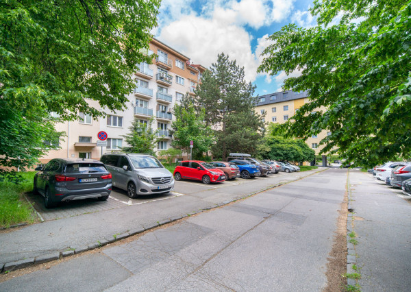 Na prenájom 3-izbový byt v Bratislave-Nové Mesto