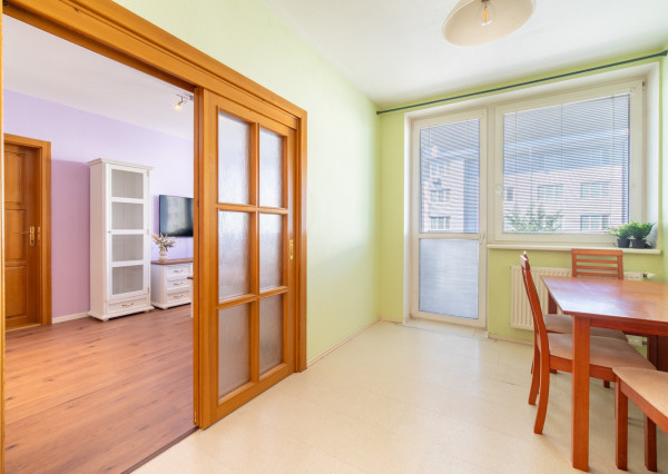 Na prenájom 2-izbový byt na Píniovej ulici v Bratislave