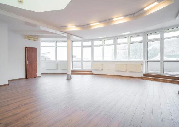 Na prenájom kancelársky priestor na Zámockej ulici priamo pod Bratislavským hradom